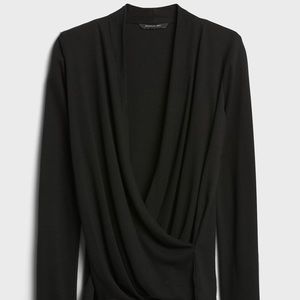 BANANA REPUBLIC WRAP TOP